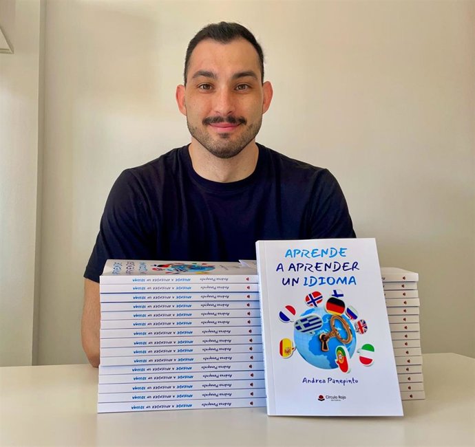 El autor Andrea Panepinto presenta su libro 'Aprende a aprender un idioma'.