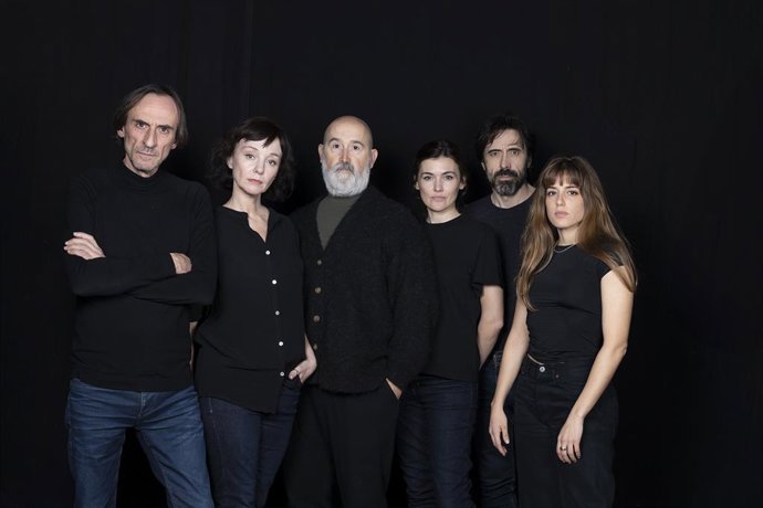 Archivo - Arxiu - Sanchis Sinisterra, Helena Pimenta, Javier Cámara i Fernanda Orazi, en la nova temporada del Principal i Rialto