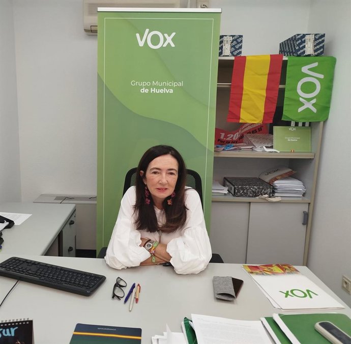 La viceportavoz de Vox en el Ayuntamiento de Huelva, María López.