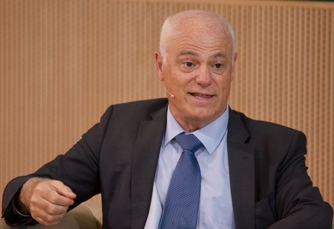 Archivo - El presidente de Autoridad Bancaria Europea (EBA), José Manuel Campa, interviene en la segunda jornada del encuentro de Banca del IESE (Instituto de Estudios Superiores de la Empresa) y EY, en IESE Madrid, a 11 de mayo de 2022, en Madrid (Espa