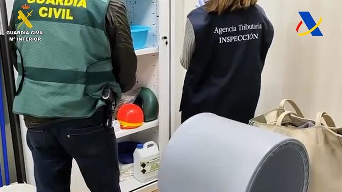 Cae una organización en Sevilla con 46 detenidos por defraudar más de 100 millones en comercializar hidrocarburos.