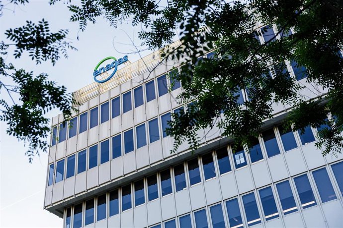 Archivo - El edificio de la sede de Enagás, a 25 de abril de 2023, en Madrid (España). Enagás registró un beneficio neto de 54,6 millones de euros en el primer trimestre del año, lo que representa una caída del 21,2% con respecto a los 69,3 millones de 