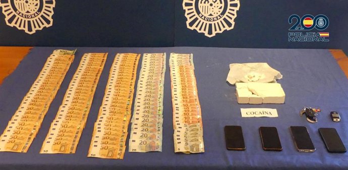 Efectos incautados durante el operativo en Talavera de la Reina.