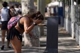 Foto: Sanidad recuerda la importancia de tomar medidas preventivas para protegerse de las altas temperaturas