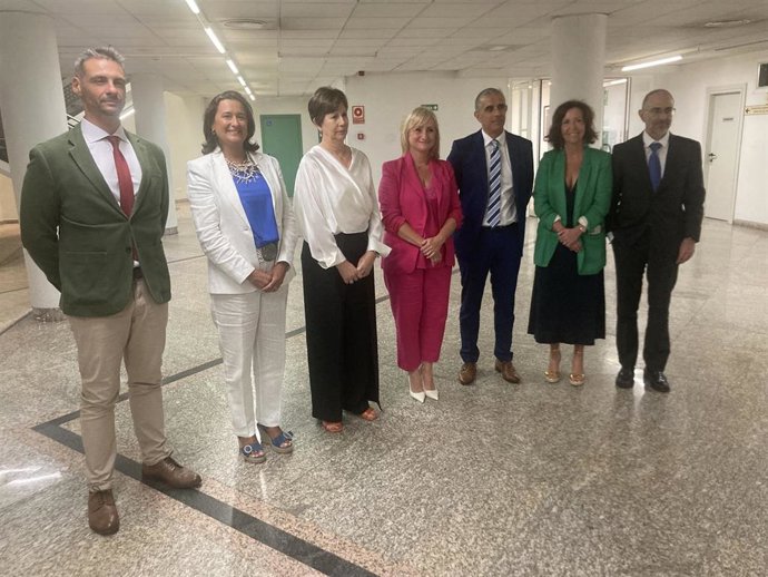 Leticia García, junto a los nuevos cargos de la Consejería.