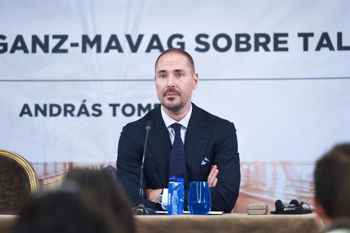 El empresario András Tombor ofrece una rueda de prensa, en el Hotel Wellington, a 3 de julio de 2024, en Madrid (España)