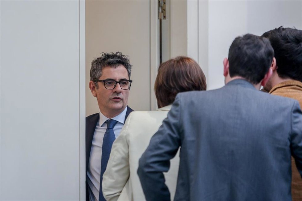 Archivo - El ministro de Presidencia, Justicia y Relaciones con las Cortes, Félix Bolaños, durante una sesión de control al Gobierno, en el Senado, a 9 de abril de 2024, en Madrid (España). Entre las preguntas realizadas han destacado algunas al Ministe