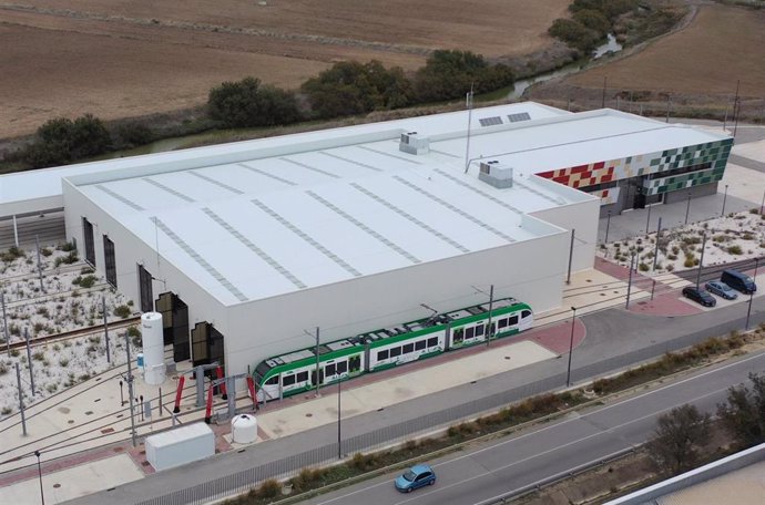 Túnel de lavado del tranvía de la Bahía de Cádiz.