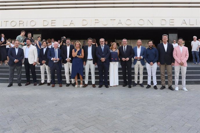 Presentación del estudio 'Vertebración ferroviaria de la provincia de Alicante' bajo el lema 'Alicante en línea para conectarlo todo'