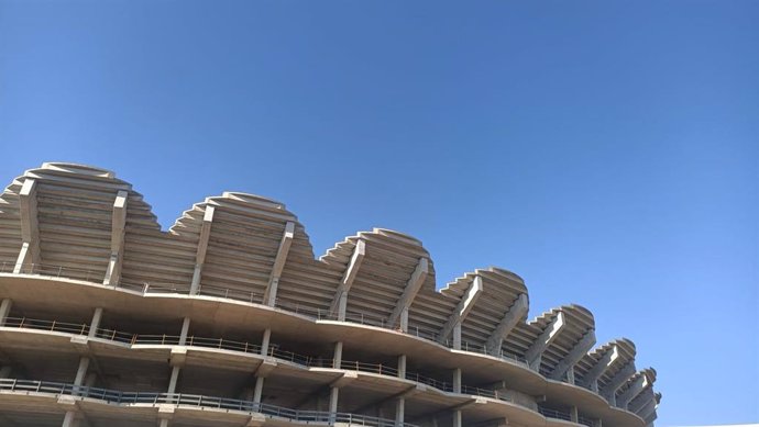 Imagen de las obras inacabadas de Nou Mestalla.