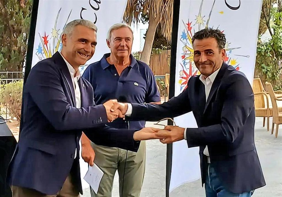 Las distinciones Illeta d'Or, que concede la Cofradía Castell de lOlla de Altea (Alicante), han recaído en su edición de 2024 en la   Punt Mdia, ABC Comunitat Valenciana y Ahora Marina Baixa