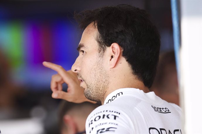 PEREZ Sergio (mex), Red Bull Racing RB20, portrait during the Formula 1 Hungarian Grand Prix 2024, 13th round of the 2024 Formula One World Championship from July 19 to 21, 2024 on the Hungaroring, in Mogyorod, Hungary.