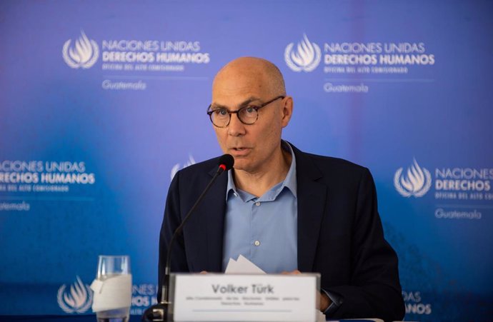 El Alto Comisionado de la ONU para los Derechos Humanos, Volker Türk, en rueda de prensa desde Guatemala   