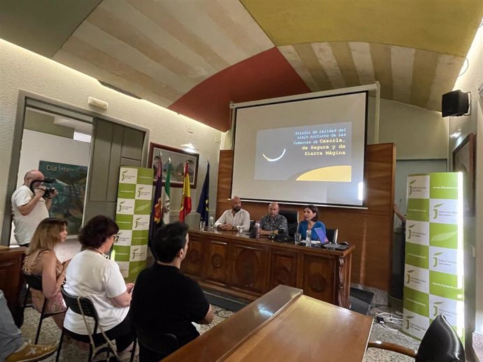 Presentación de la iniciativa de la Diputación de Jaén para conocer la calidad del cielo nocturno de las sierras de Cazorla, Segura y Mágina.