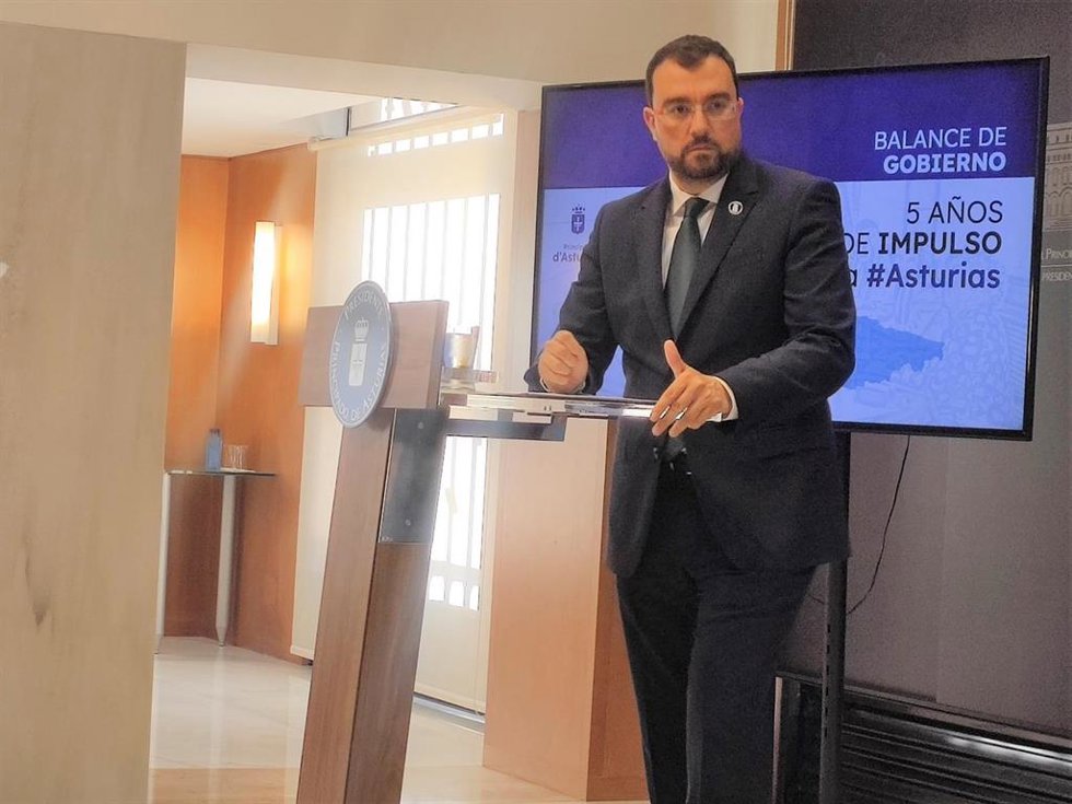 El presidente del Principado de Asturias, Adrián Barbón