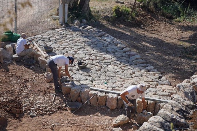 El nuevo vado empedrado de la finca de Raixa