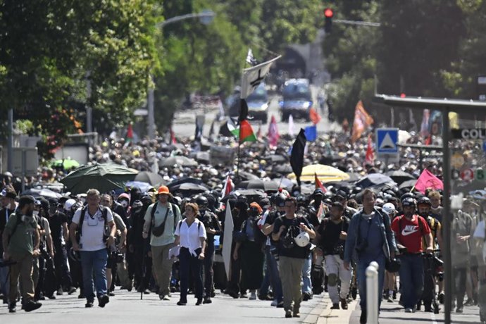 Marchas ecologistas en La Rochelle (Francia)