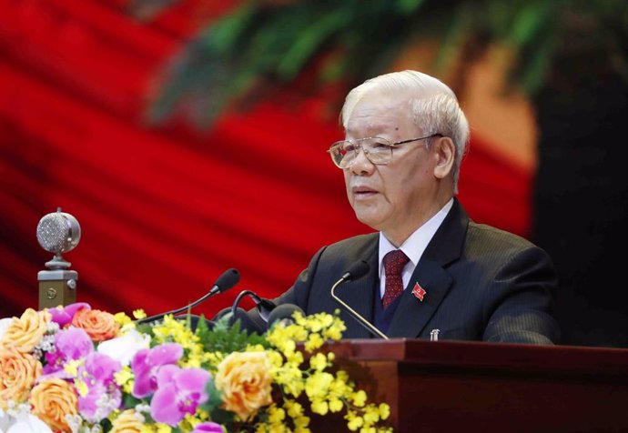 Archivo - (210126) -- HANOI, Jan. 26, 2021 (Xinhua) -- General Secretary of the Communist Party of Vietnam Central Committee (CPVCC) and Vietnamese President Nguyen Phu Trong delivers a report to the 13th National Congress of the Communist Party of Vietna