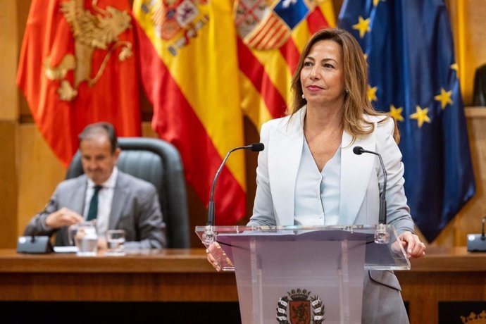 La alcaldesa de Zaragoza, Natalia Chueca, interviene en el Debate sobre el estado de la ciudad.