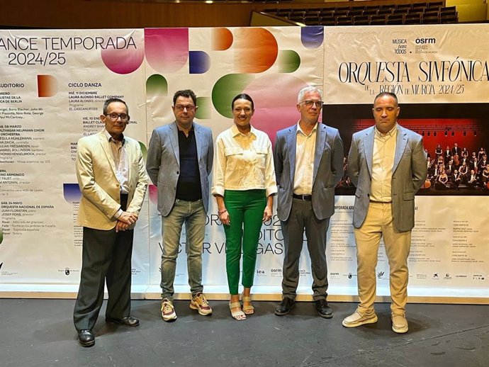 La consejera de Turismo, Cultura, Juventud y Deportes, Carmen Conesa, durante la presentación de los ciclos de abono del Auditorio regional Víctor Villegas