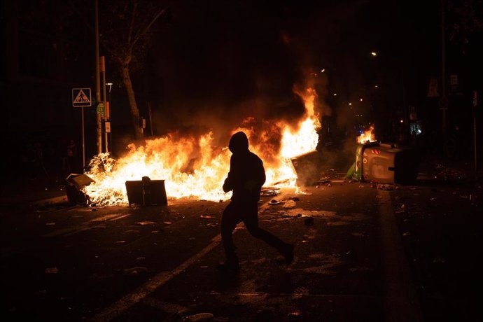 Archivo - Imagen de archivo de una manifestación convocada por Tsunami Democratic en diciembre de 2019.