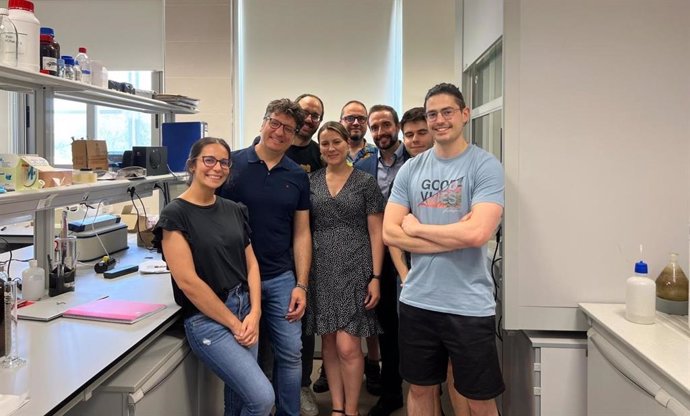 Investigadores del proyecto para desarrollar sensores para estudiar el sistema biológico de las células del cuerpo humano.