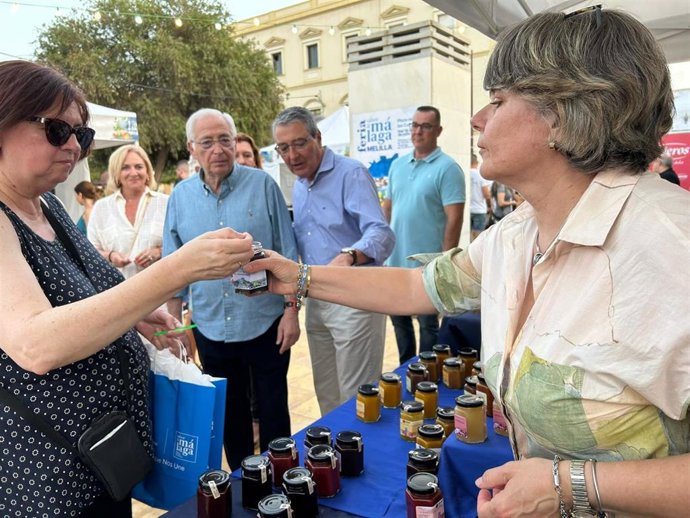 Foto de uno de los expositores de la feria.