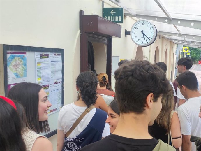 Imagen de archivo de la estación de tren de Pola de Siero en la romería de El Carmín