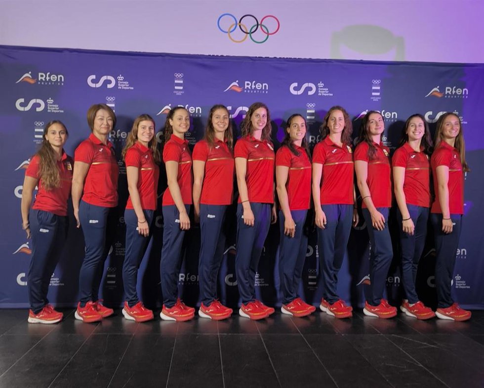 Equipo español de natación artística que competirá en los Juegos Olímpicos de Paris 2024