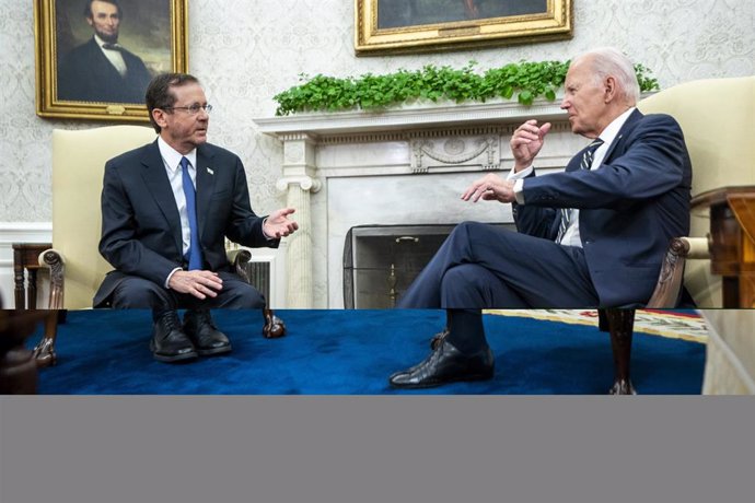 Archivo - Imagen de archivo del presidente de Israel, Isaac Herzog (izquierda), y el presidente de EEUU, Joe Biden (derecha)