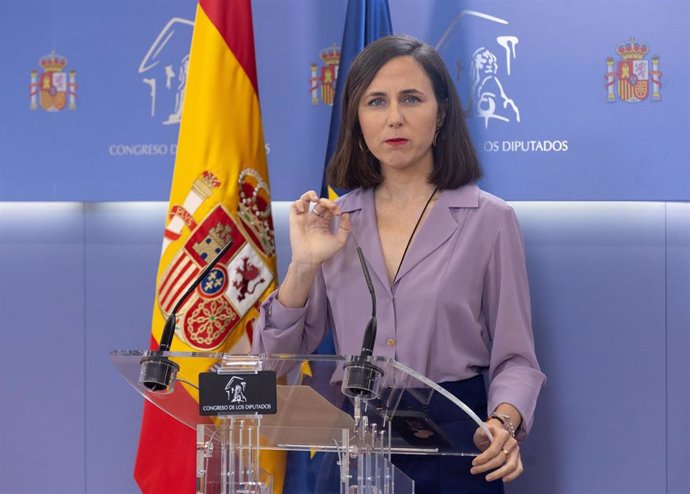 Archivo - La portavoz de Podemos en el Congreso, Ione Belarra, durante una rueda de prensa anterior a la Junta de Portavoces, en el Congreso de los Diputados, a 18 de junio de 2024, en Madrid (España).