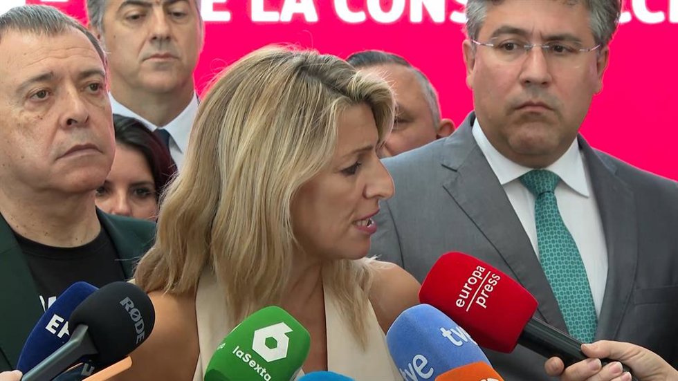 Yolanda Díaz expresa su "asombro" por la decisión del juez de citar a Sánchez co