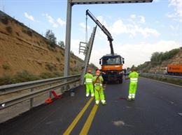 Treballs de conservació d'una carretera