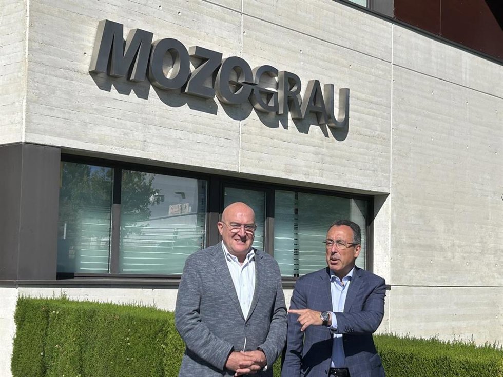 El alcalde de Valladolid, Jesús Julio Carnero, junto al consejero delegado de Mozo Grau, Fernando Mozo Grau.
