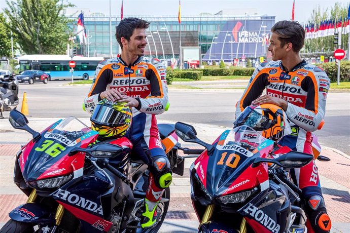 Archivo - Joan Mir y Luca Marini, pilotos del Repsol Honda Team de MotoGP, en un rodaje en Madrid por el circuito de Fórmula 1 en IFEMA