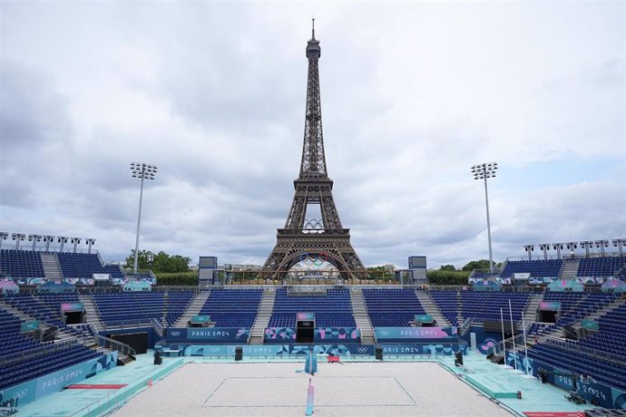 La Torre Eiffel será un escenario de lujo para acoger la competición de vóley playa