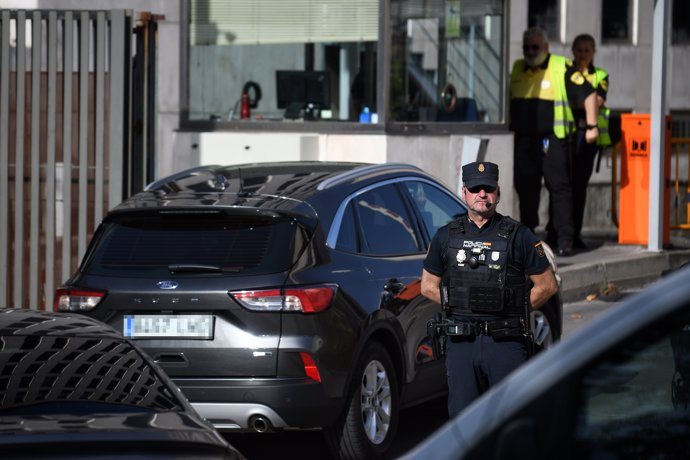 La esposa del presidente del Gobierno, Begoña Gómez, a su llegada a los juzgados de Plaza Castilla, a 19 de julio de 2024, en Madrid (España).