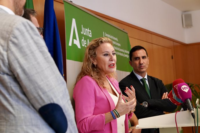 La consejera de Economía, Hacienda y Fondos Europeos, Carolina España interviene en el acto de la firma del acuerdo, a 22 de julio de 2024, en Málaga, Andalucía (España).