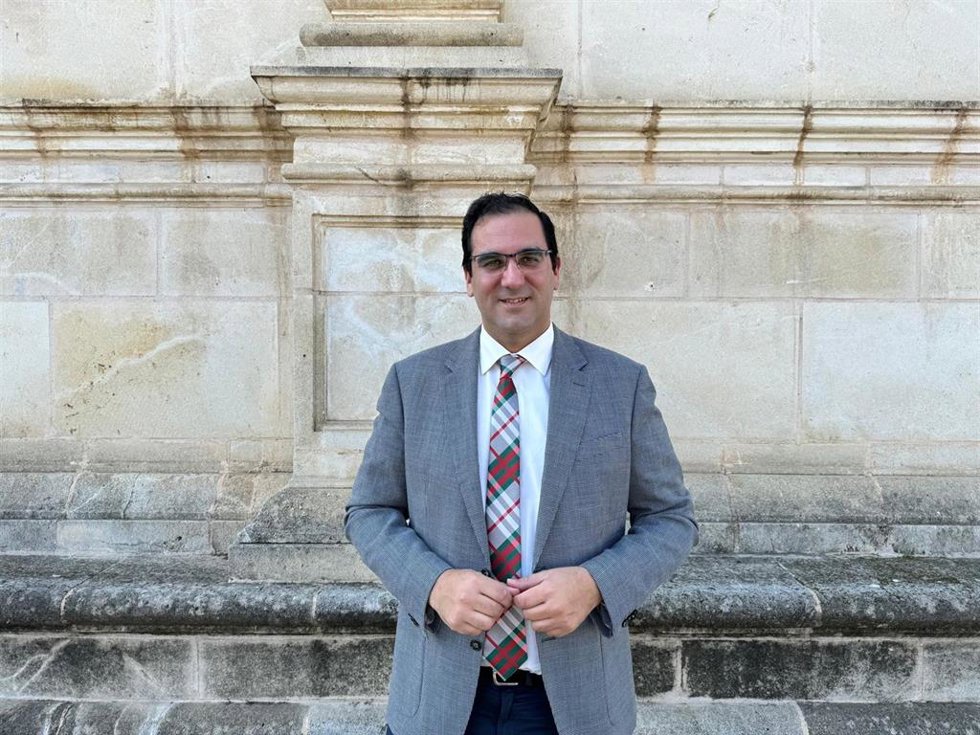 Martín Torres, portavoz del PP en la Diputación de Sevilla.