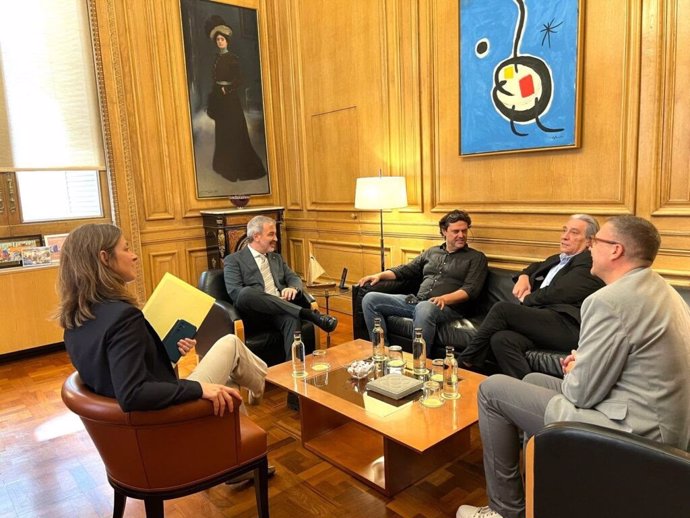 Reunió aquest dilluns de l'alcalde de Barcelona, Jaume Collboni, amb Carles García