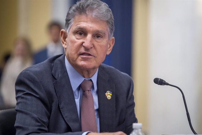 Archivo - El senador estadounidense por Virginia Occidental, Joe Manchin