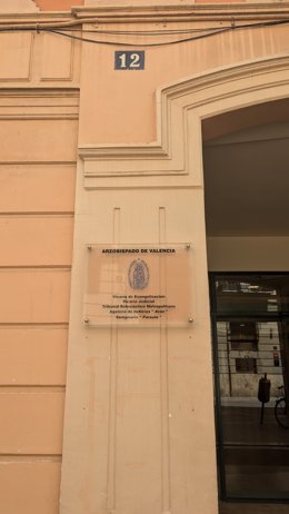 Compromís denuncia la vinculació del centre de "teràpies de conversió" homòfobes amb l'Arquebisbat