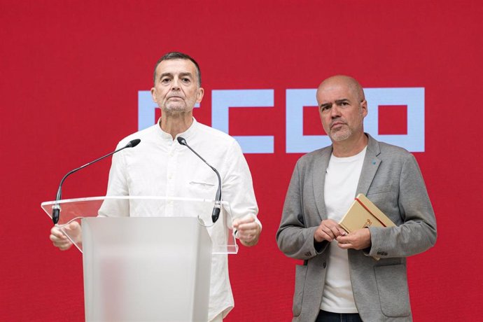 El coordinador federal de Izquierda Unida, Antonio Maíllo, durante una reunión, en la sede del sindicato, a 22 de julio, en Madrid (España). Esta cita es la primera que mantiene la nueva cúpula del partido de izquierdas con CCOO desde que se formó la nuev