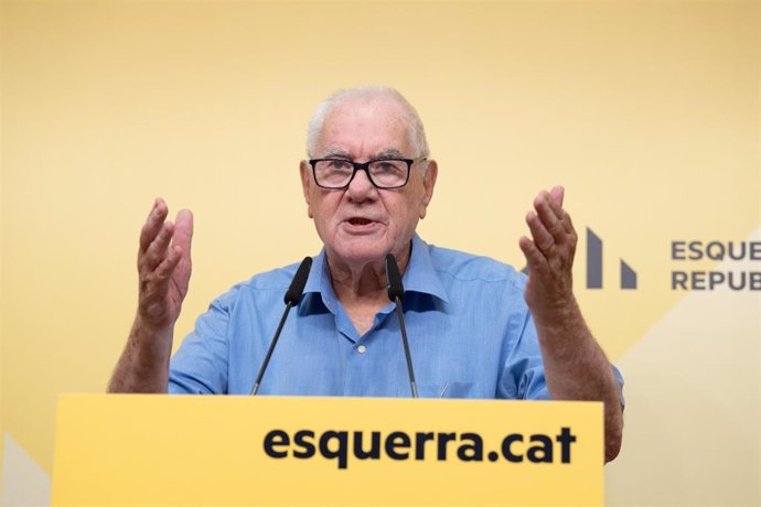 El exlíder de ERC en el Ayuntamiento de Barcelona Ernest Maragall interviene durante una rueda de prensa, en la sede de ERC, a 22 de julio de 2024, en Barcelona, Catalunya