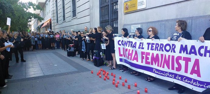 "Cortejo Fúnebre" convocado por la Comisión 8 de Marzo