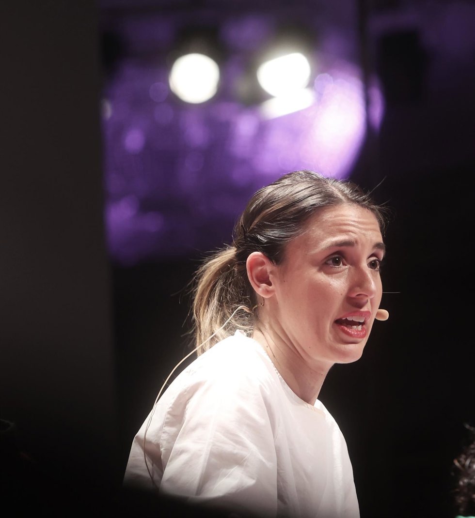 Archivo - La ministra de Igualdad, Irene Montero, durante el acto 'Feminismo y Memoria Democrática', en el Círculo de Bellas Artes, a 24 de marzo de 2023, en Madrid (España). El evento está organizado por el Instituto de las Mujeres.