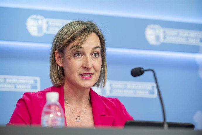 La Consejera de Gobernanza, Administración Digital y Autogobierno y Portavoz del Gobierno, María Ubarretxena