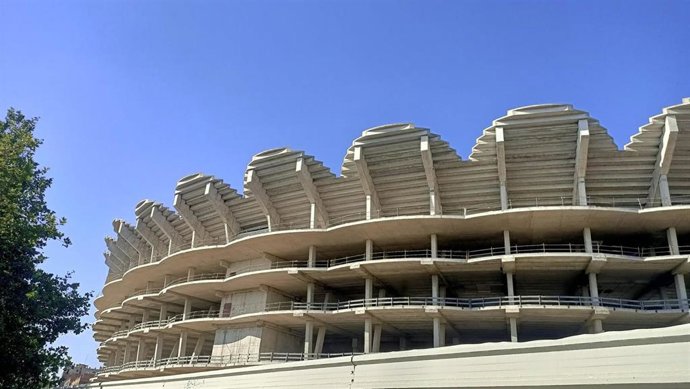 Imagen de las obras inacabadas del Nou Mestalla.