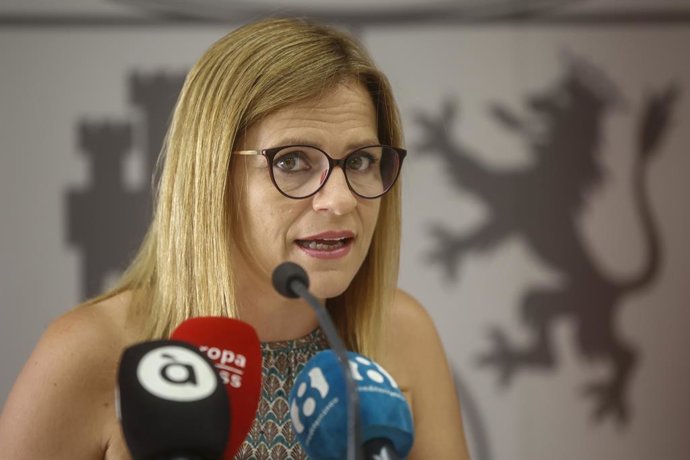 Archivo - Arxiu - La delegada del Govern a la Comunitat Valenciana, Pilar Bernabé, en imatge d'arxiu. 
