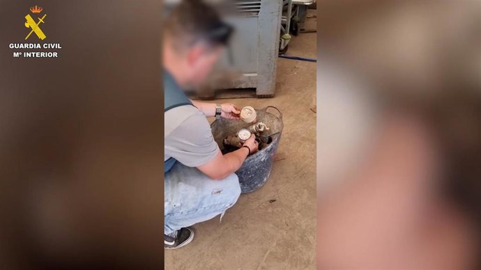 Desarticulado un grupo de ladrones de metal que asaltaba eco parques y robaba contadores de agua